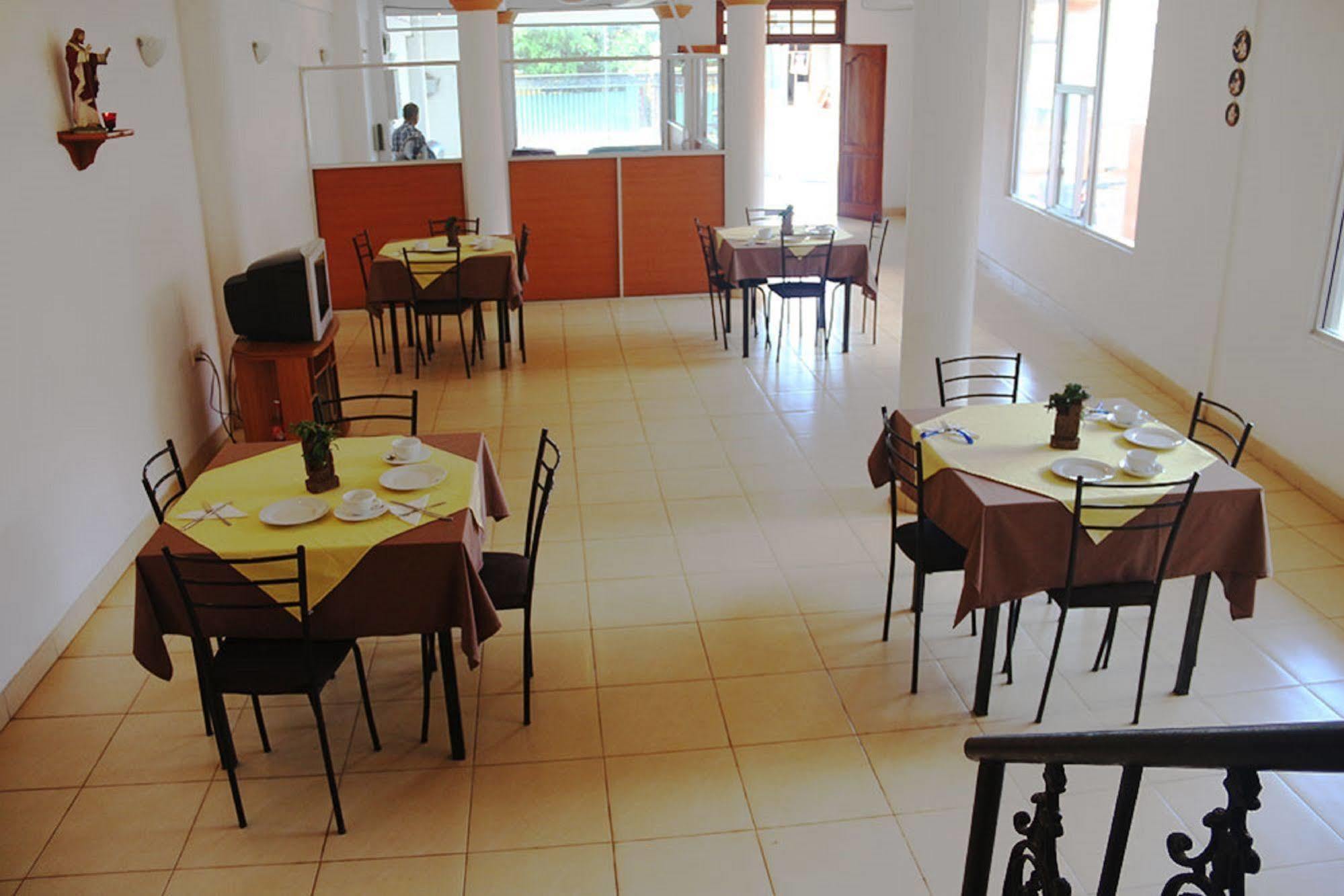 Hotel Red Rose Negombo Exteriér fotografie