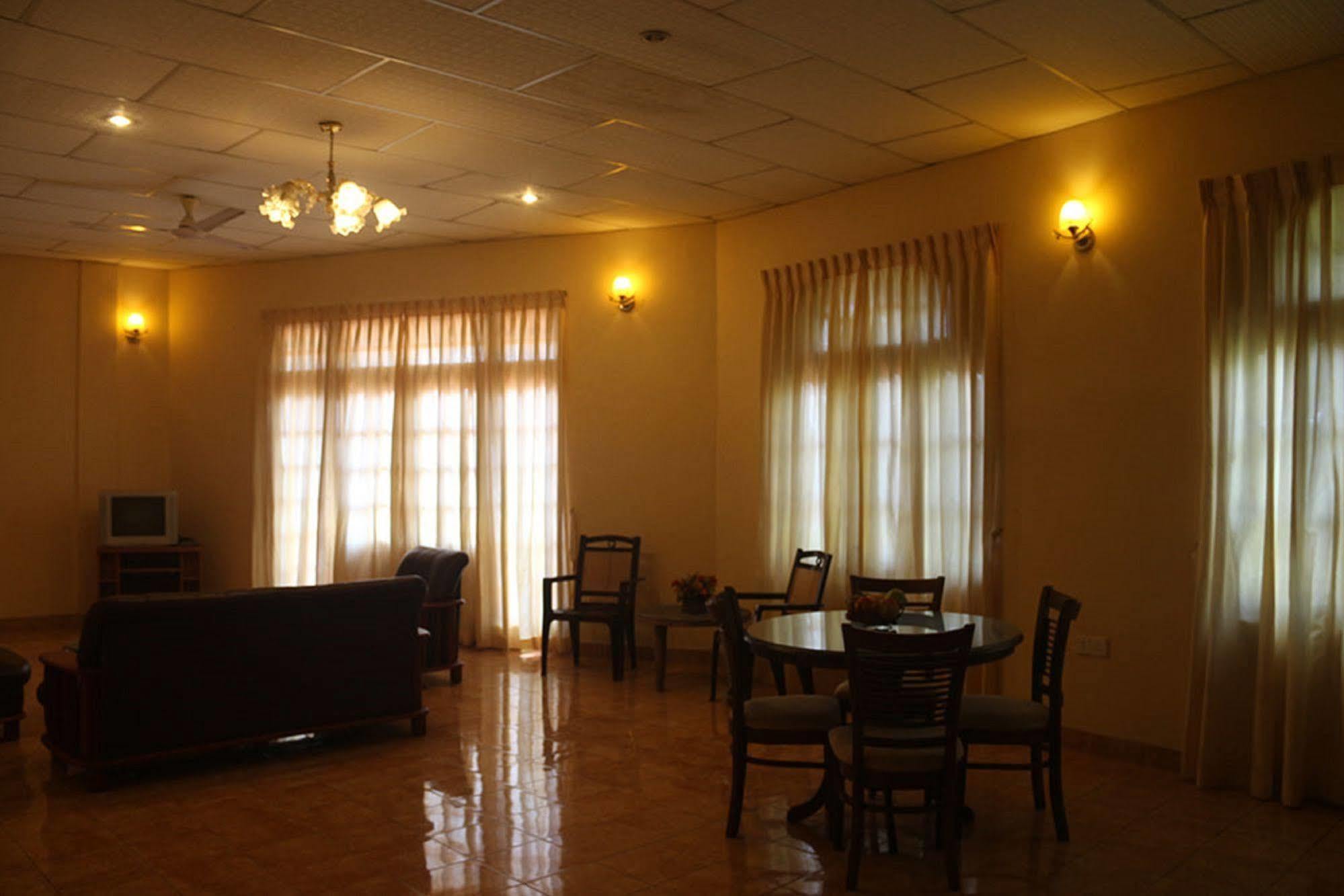 Hotel Red Rose Negombo Exteriér fotografie